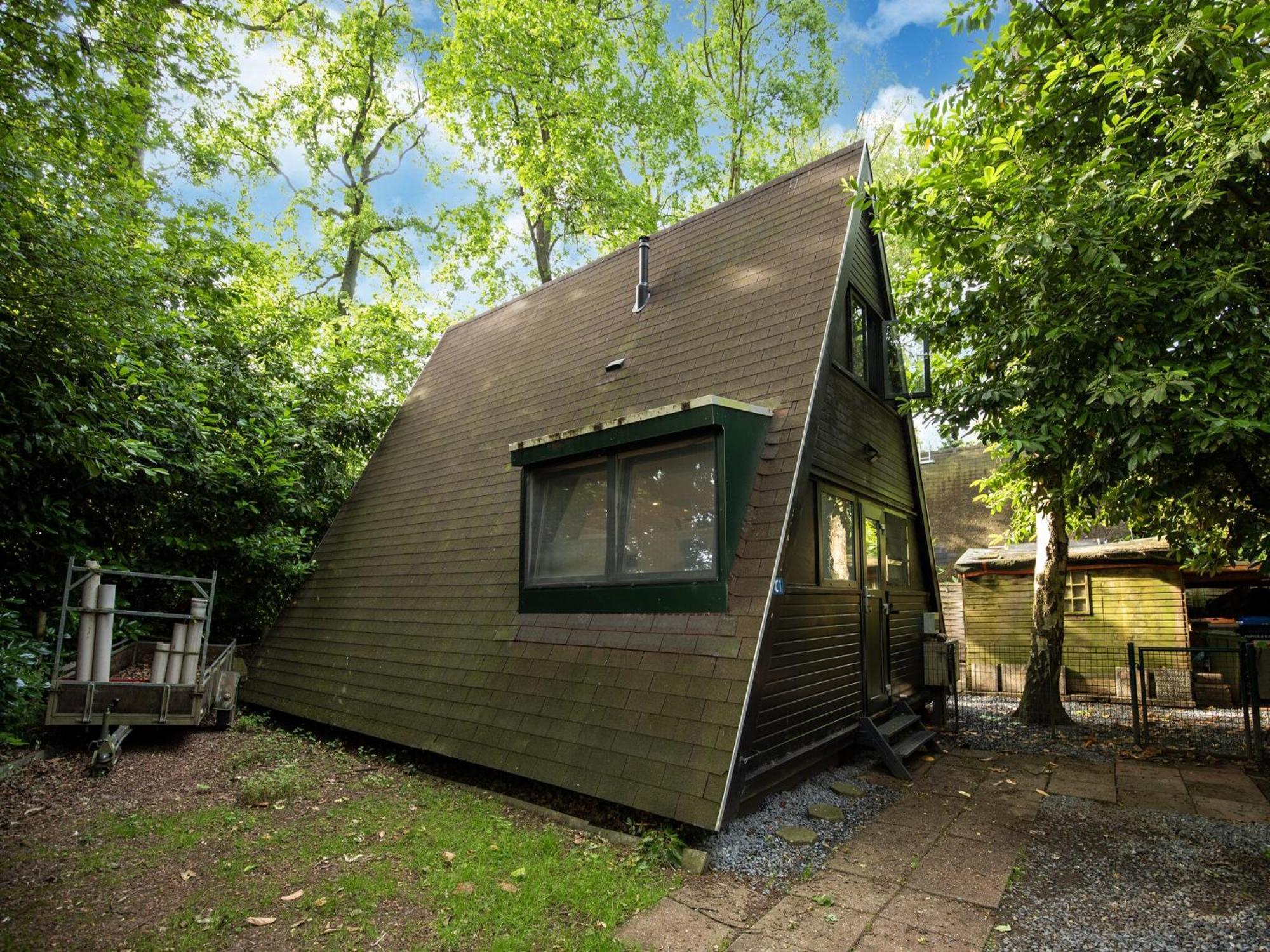 Traditional Holiday Home In Lanaken With Garden Eksteriør bilde
